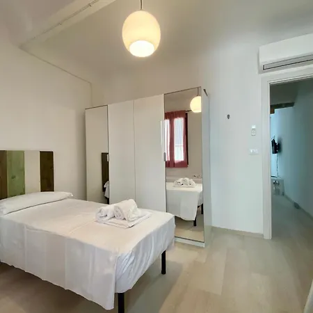 Buonarroti 6 Florença