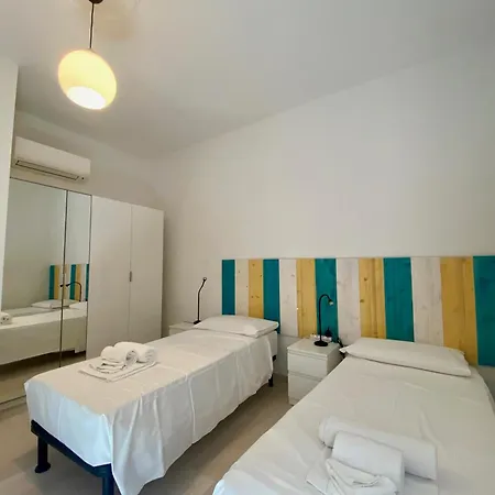 Buonarroti 6 Apartment *